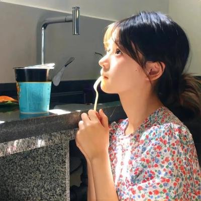 总裁大腿我抱定了